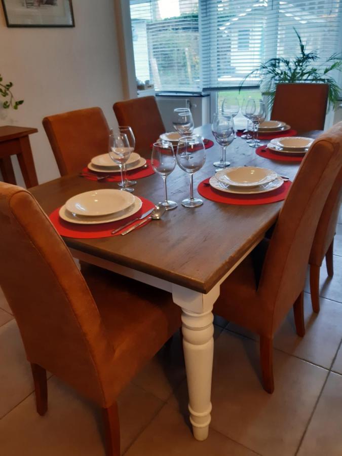 Our Lily House, Een Gezellig Familiehuis In Rustige Omgeving Villa Брюж Екстериор снимка